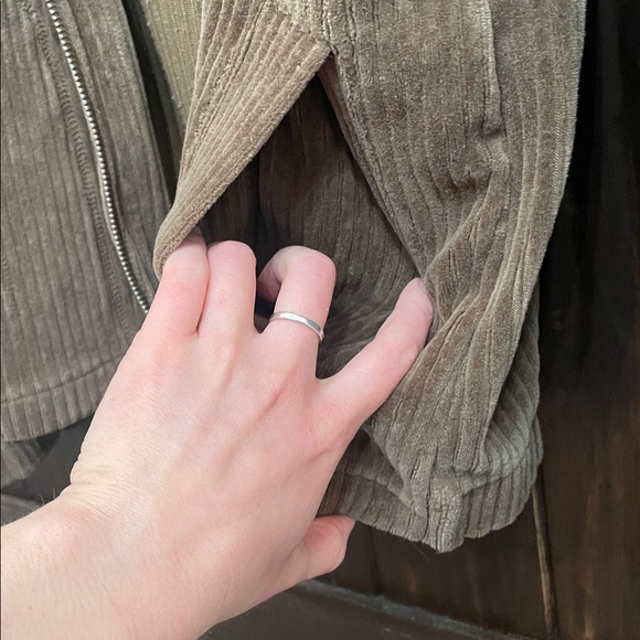 Women’s Jacket - Picture 4 of 6